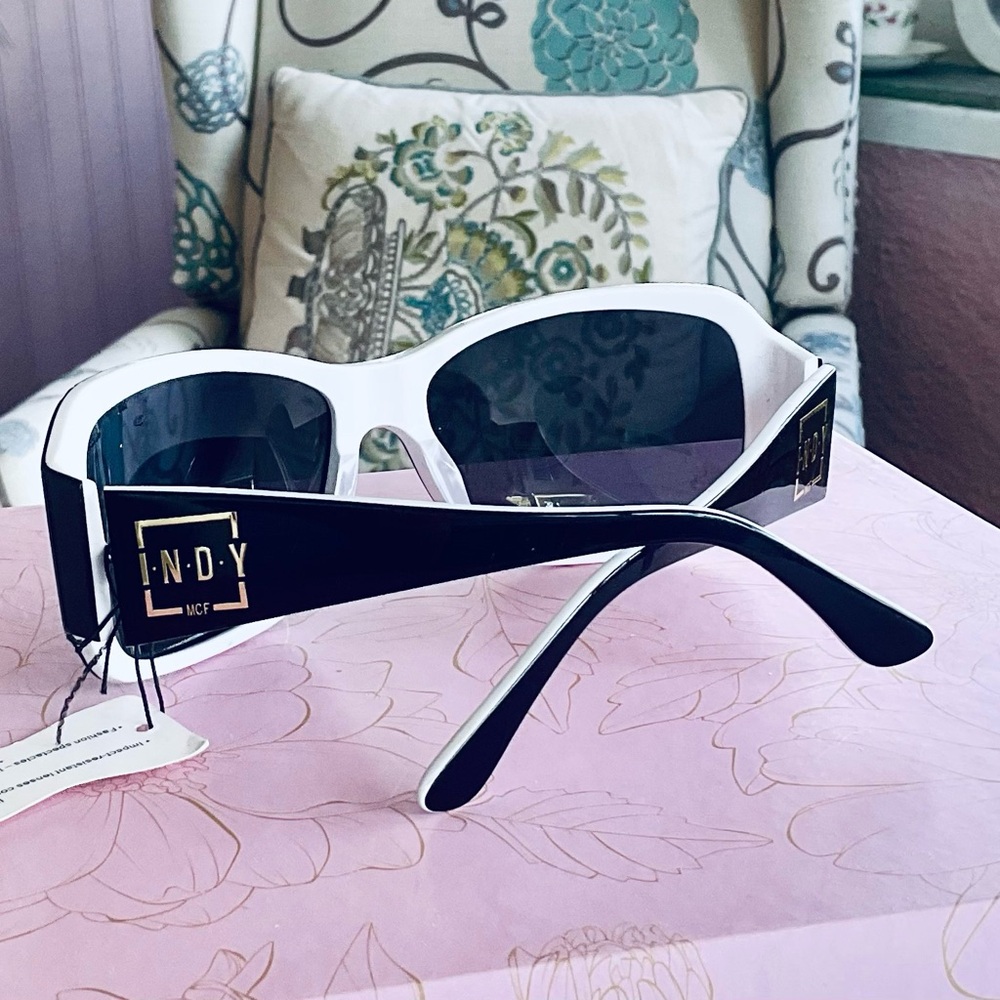 INDY NEW WITH TAGS SUNGLASSES